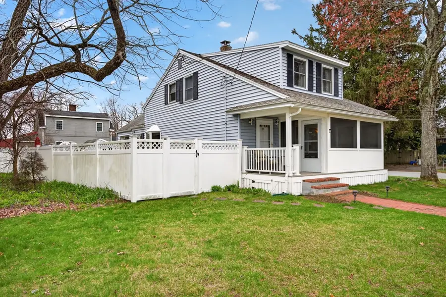 56 Lake St, Tewksbury, MA 01876 - #2