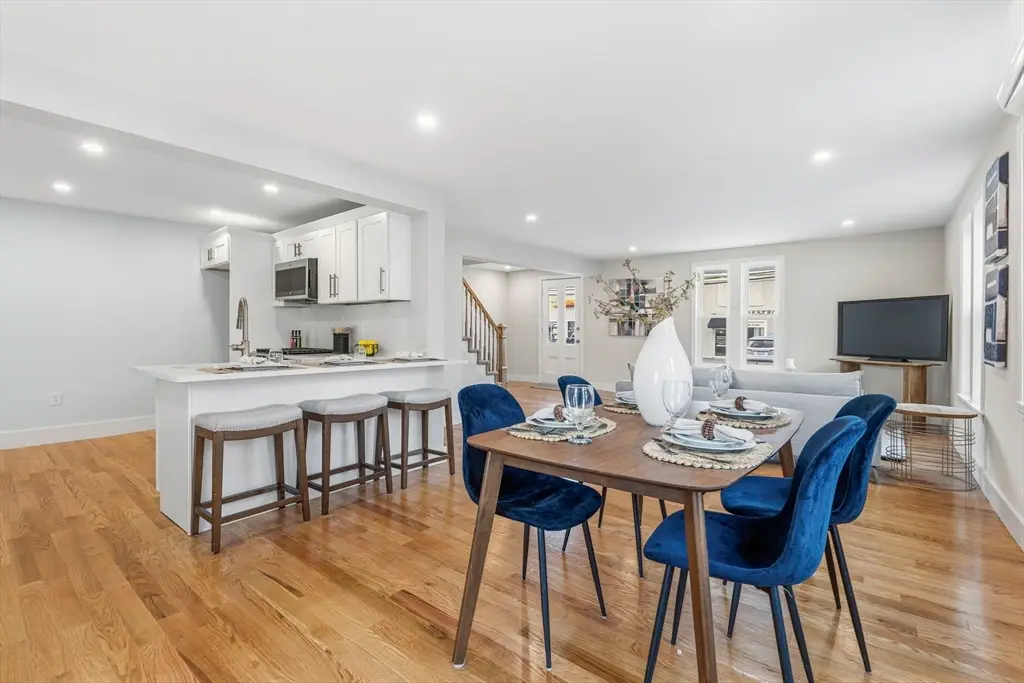 8 Hammatt St #1, Ipswich, MA 01938 - #1