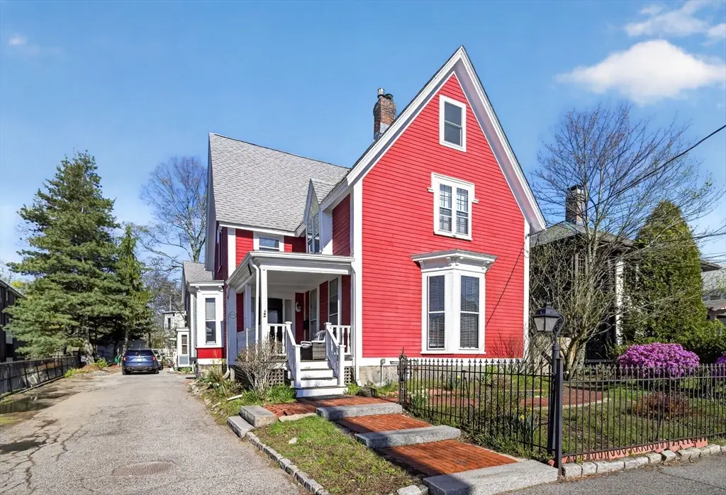 171A Lowell Ave #A, Newton, MA 02460 - #1