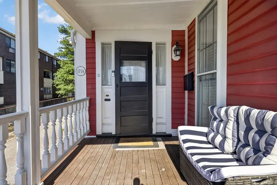 171A Lowell Ave #A, Newton, MA 02460 - #3