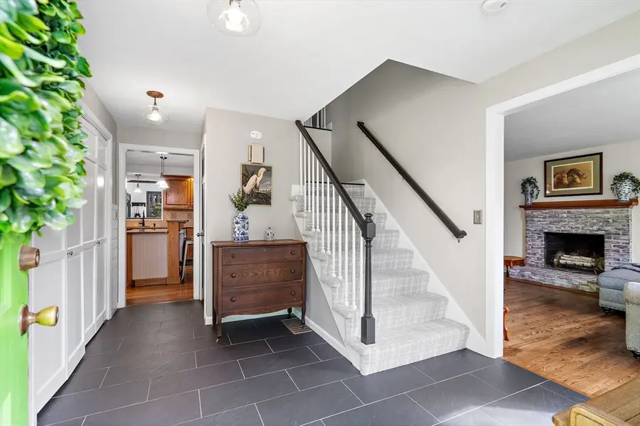 7 Holbrook St, Medway, MA 02053 - #3