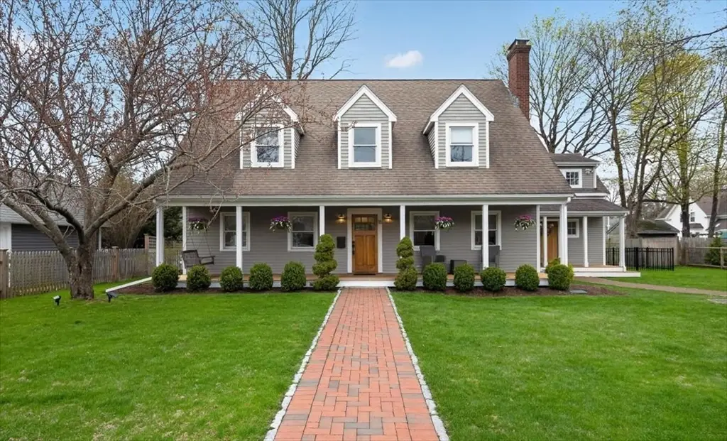 18 Crowes Ln, Hingham, MA 02043 - #1