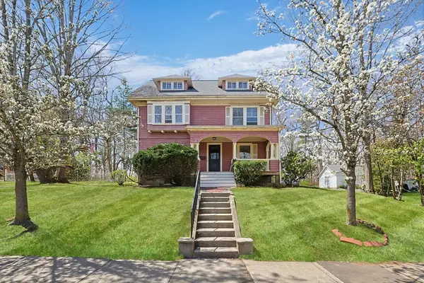 92 Dennison Ave, Framingham, MA 01702