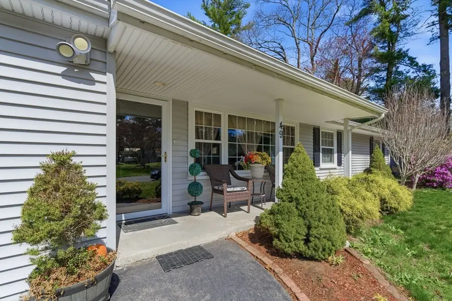 49 Francine Rd, Raynham, MA 02767 - #2