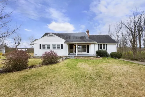 37 Goodnow Rd, Princeton, MA 01541