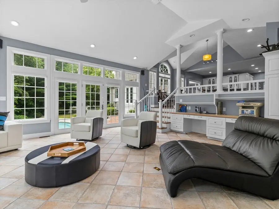 18 Old Colony Dr, Dover, MA 02030 - #3