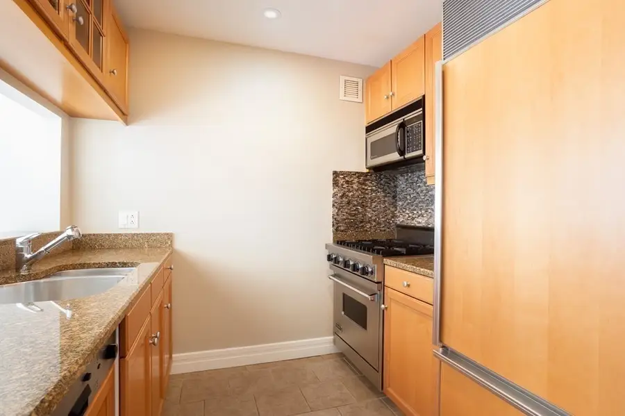 1 Avery St #11C, Boston, MA 02111 - #3