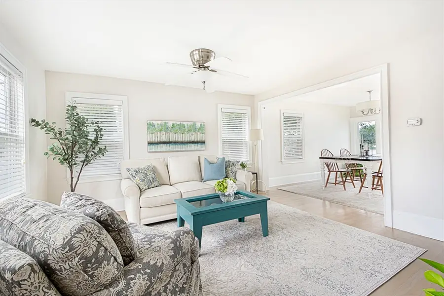 135 Lake Ave, Worcester, MA 01604 - #2