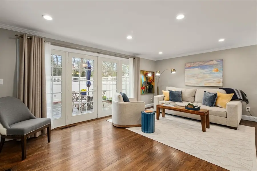 11 Oak St #16, Wellesley, MA 02482 - #3