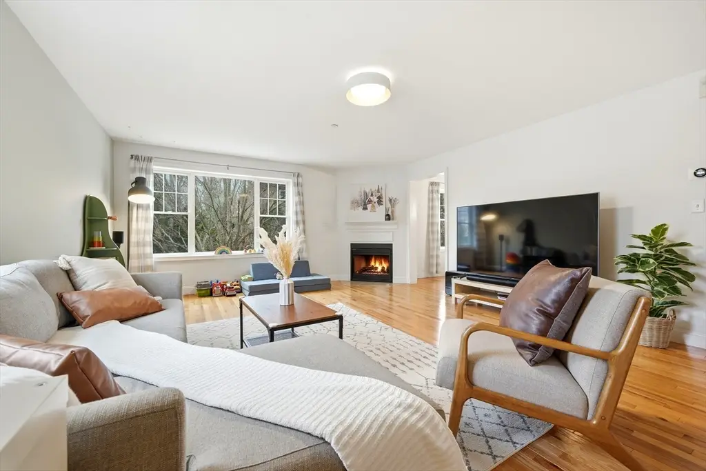 30 Webster St #3, Needham, MA 02494 - #1