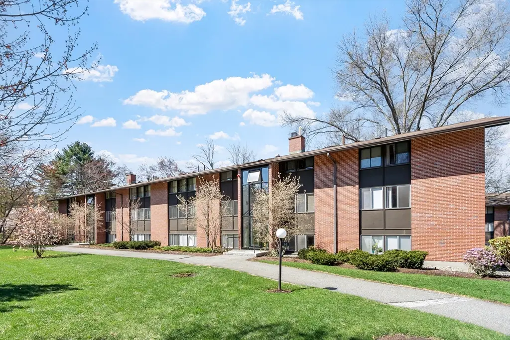 8 Longwood Dr #310, Andover, MA 01810 - #1