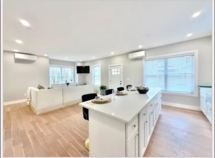 20 Broad St #3, Medway, MA 02053 - #3