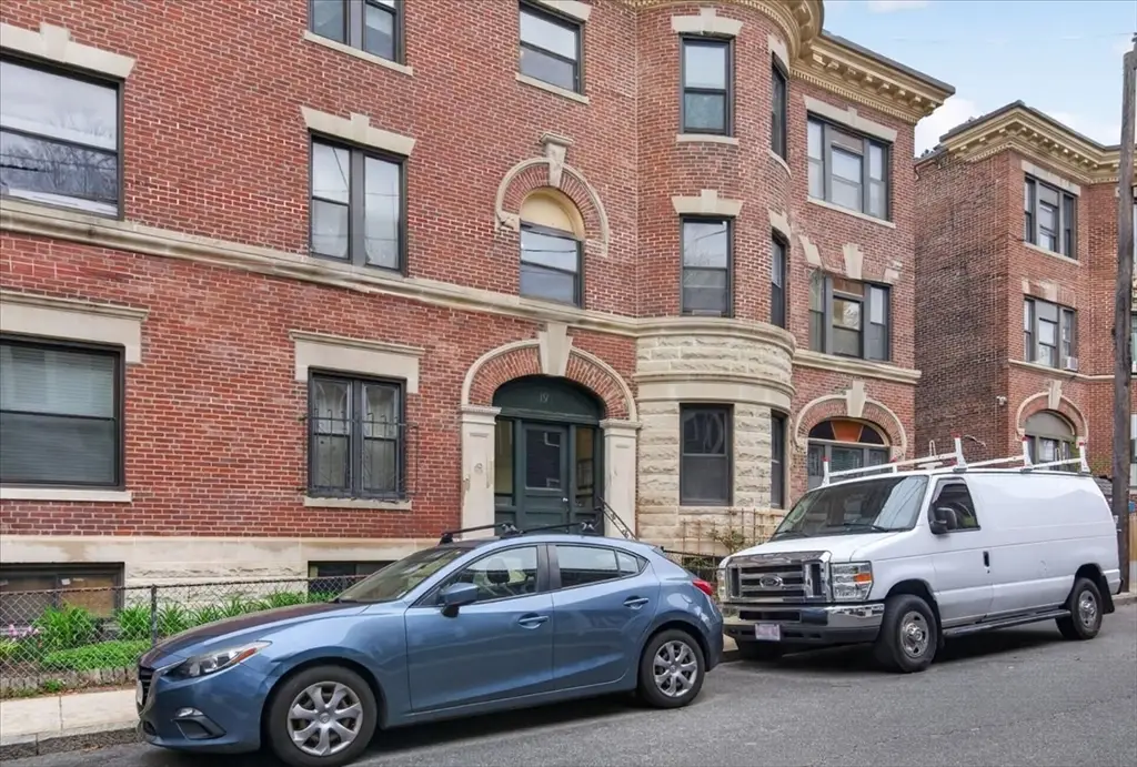 19 Royal St #6, Boston, MA 02134 - #1