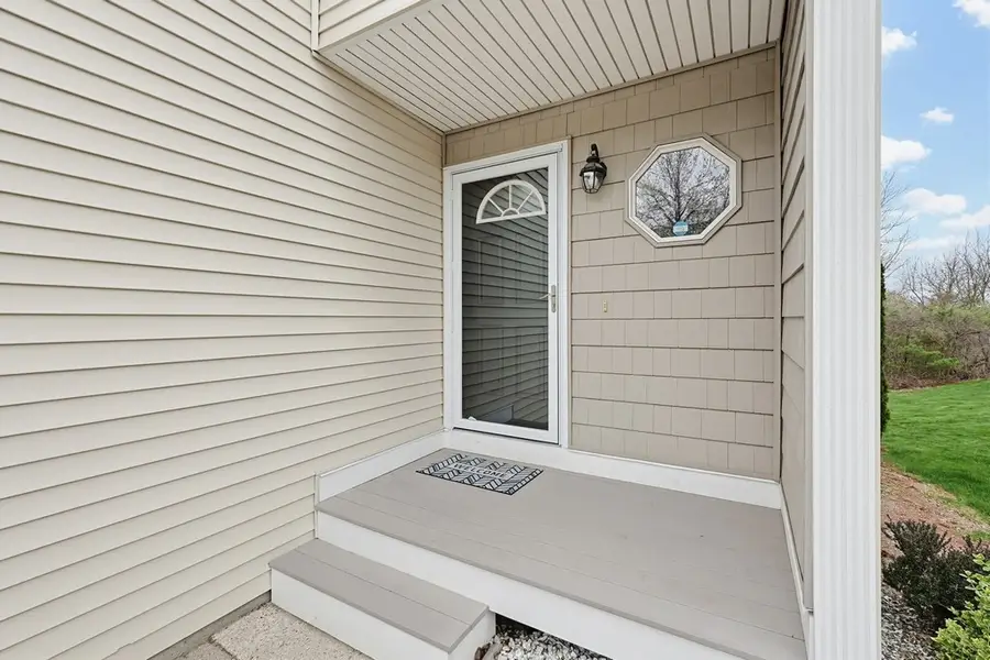 18 Azalea Ln #18, Grafton, MA 01519 - #2