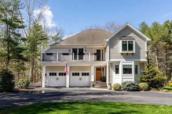 2 Ice House Rd, Plymouth, MA 02360