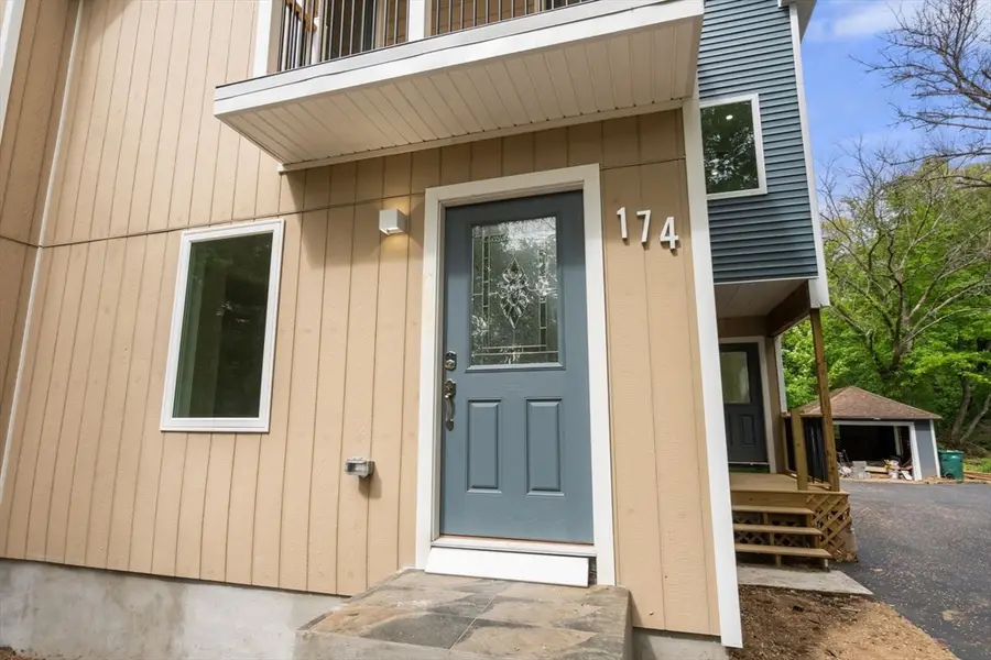 174 Gilbert St, Mansfield, MA 02048 - #3