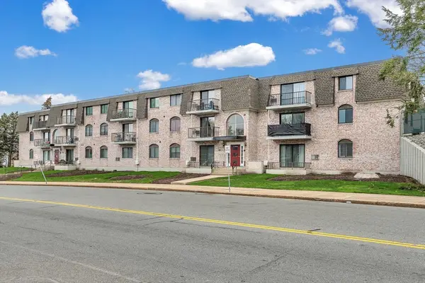 40 High St #205, Dedham, MA 02026