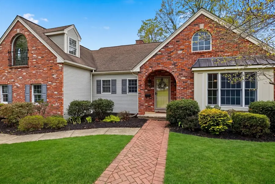 7 Brewster Rd, West Springfield, MA 01089 - #2