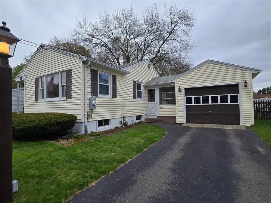 95 Herrman St, West Springfield, MA 01089 - #2