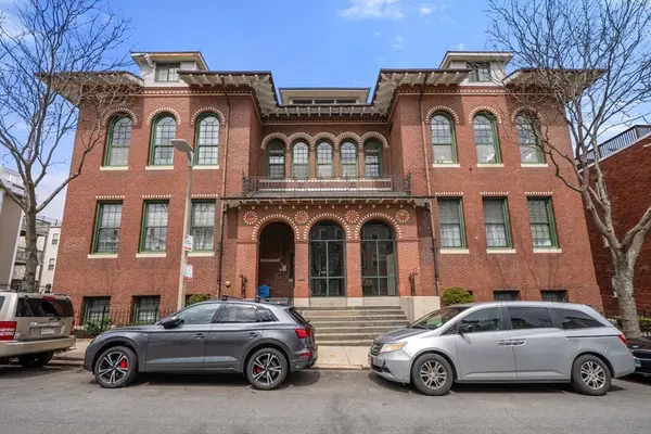 486 E 3rd St. #11, Boston, MA 02127