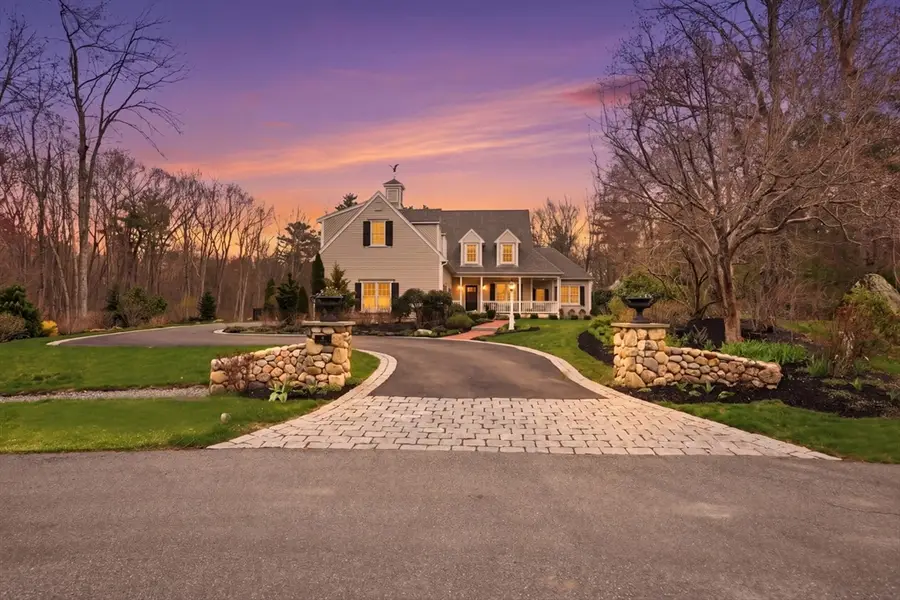 6 Courtney Dr, Newbury, MA 01922 - #2