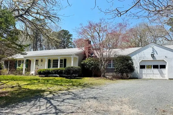 61 Oak Hill Rd, Chatham, MA 02633