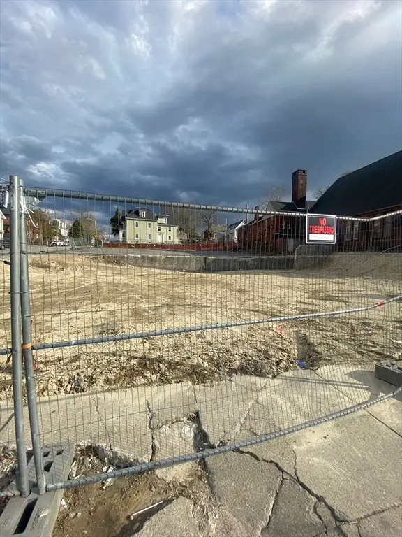 817 Main St, Worcester, MA 01610 - #1