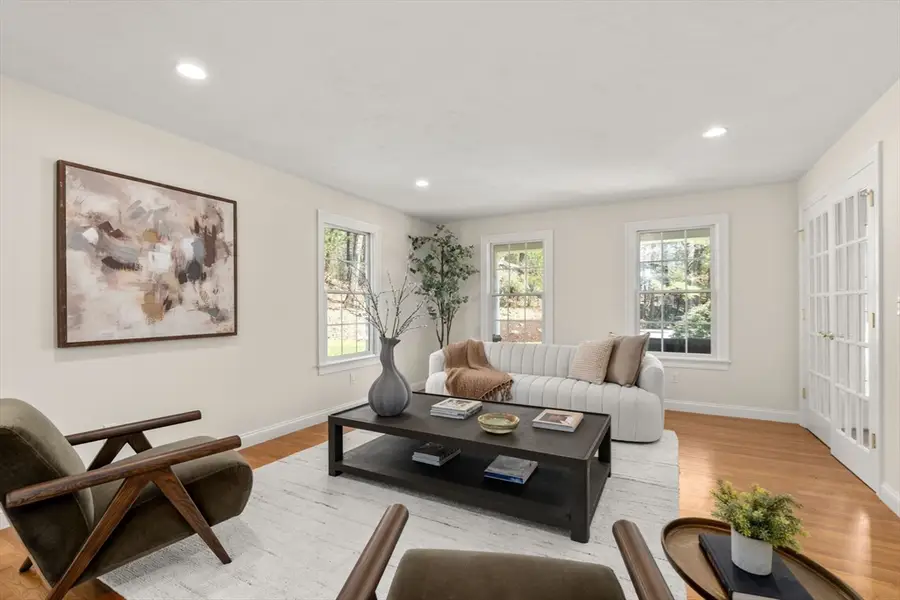 7 Crest Circle, Medfield, MA 02052 - #3