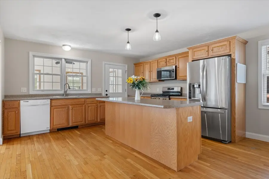 608 Church St, Northbridge, MA 01588 - #3