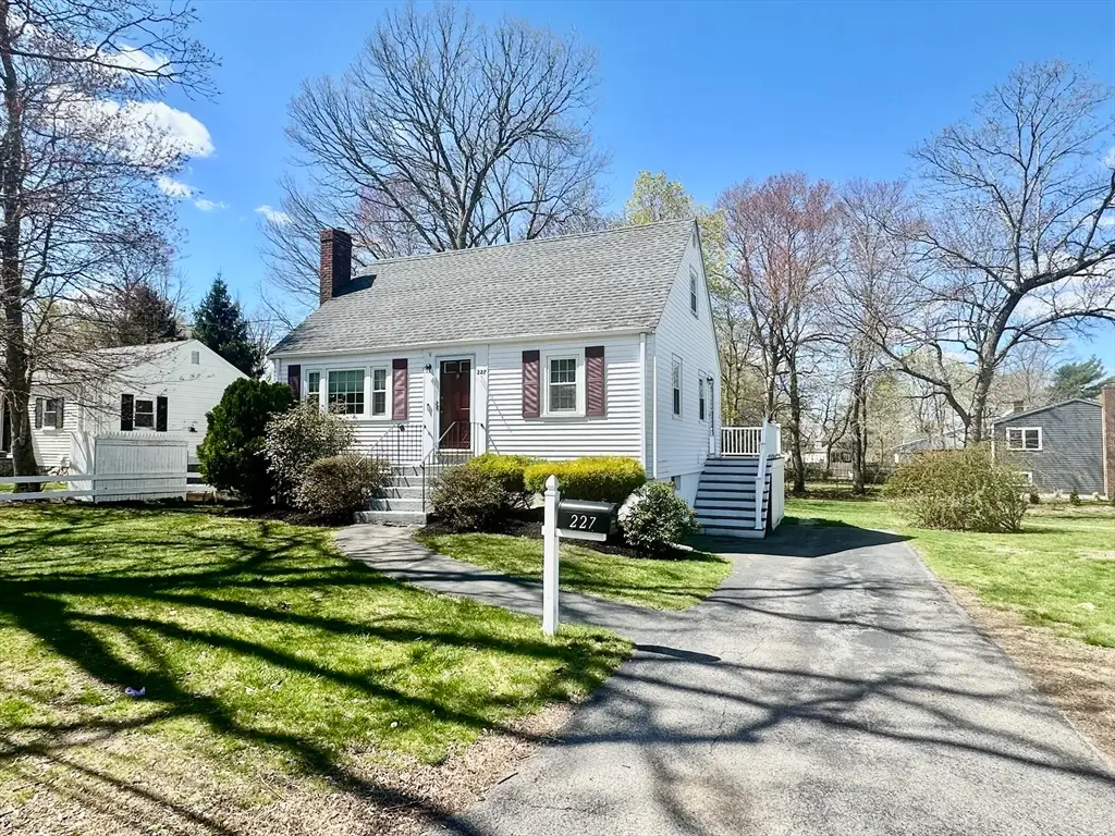 227 Winter St, Whitman, MA 02382 - #1
