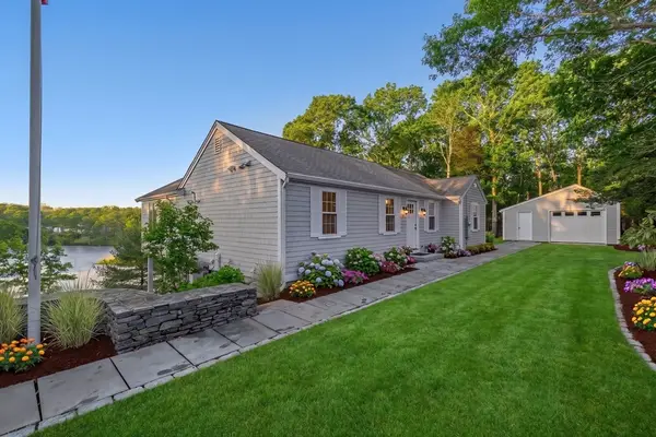 162 Main St, Barnstable, MA 02655