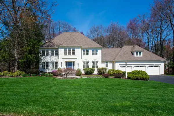 6 Brewer Dr, Westborough, MA 01581