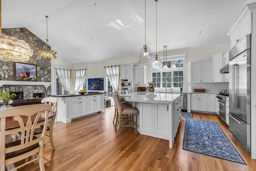 37 Old Farm Rd, East Longmeadow, MA 01028 - #3