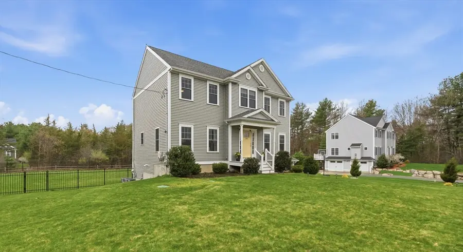 925 Pleasant St, Attleboro, MA 02703 - #3