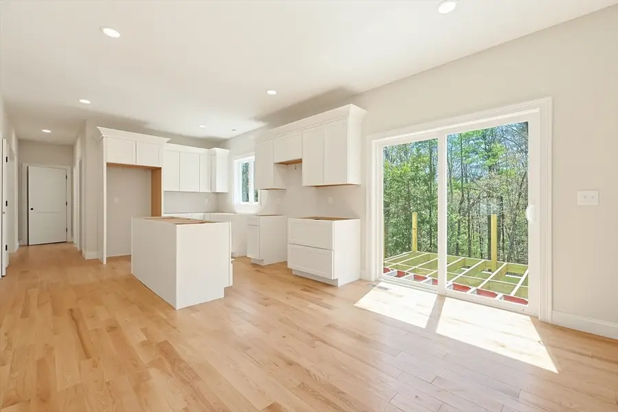 112 West Meadow, Townsend, MA 01474 - #3