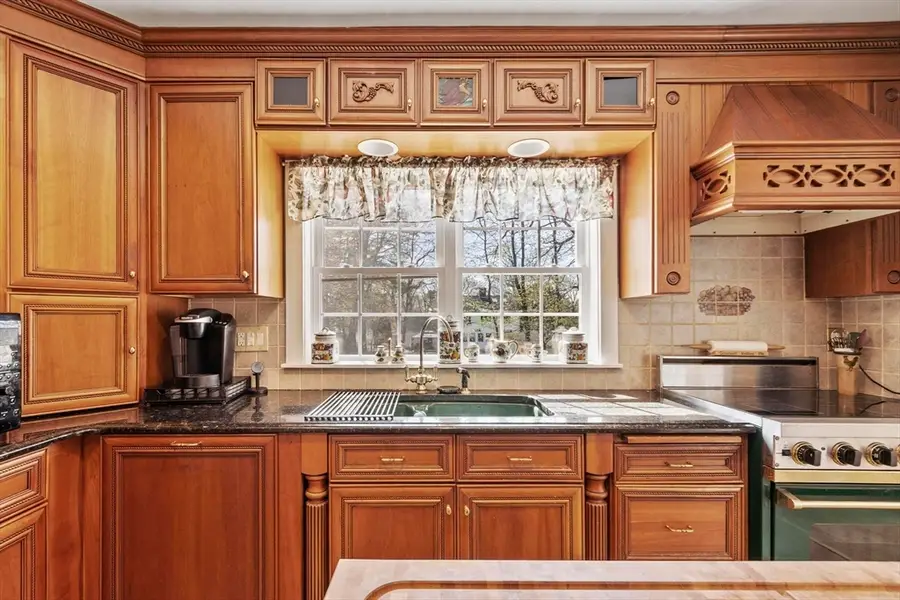 47 Austin St, Leominster, MA 01453 - #2