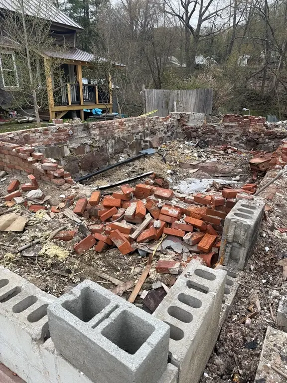 77 Washington St, Greenfield, MA 01301 - #3