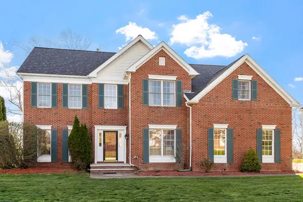 186 Rosemont Drive, North Andover, MA 01845