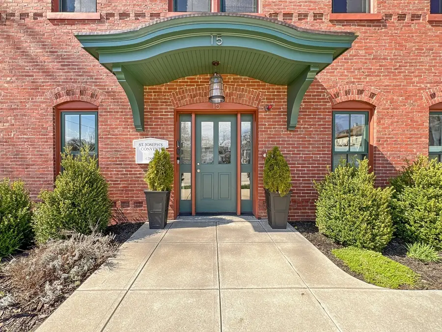 15 Sparhawk St #2, Amesbury, MA 01913 - #2