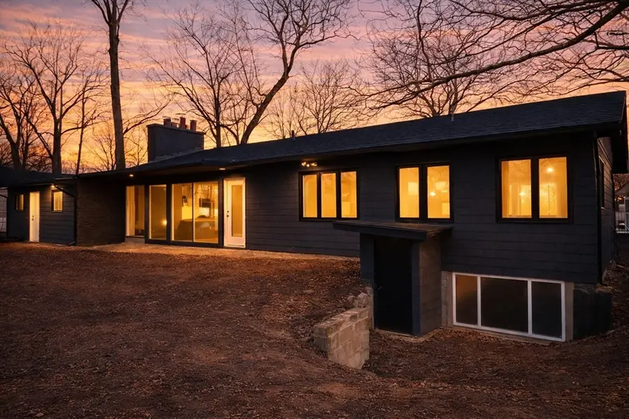 105 Overlook Dr, Springfield, MA 01118 - #2