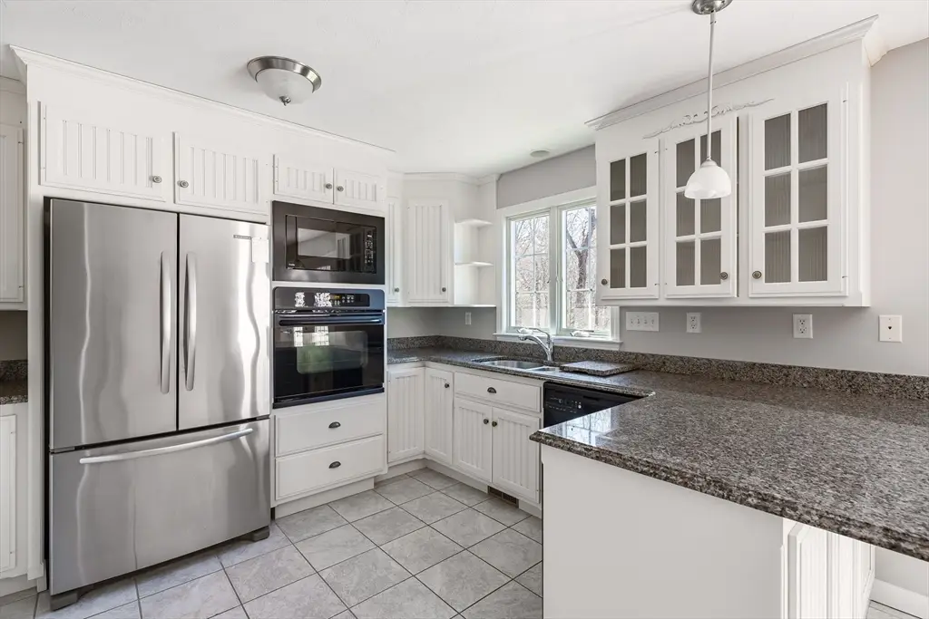 61 Hillview Ln #61, Whitinsville, MA 01588 - #1