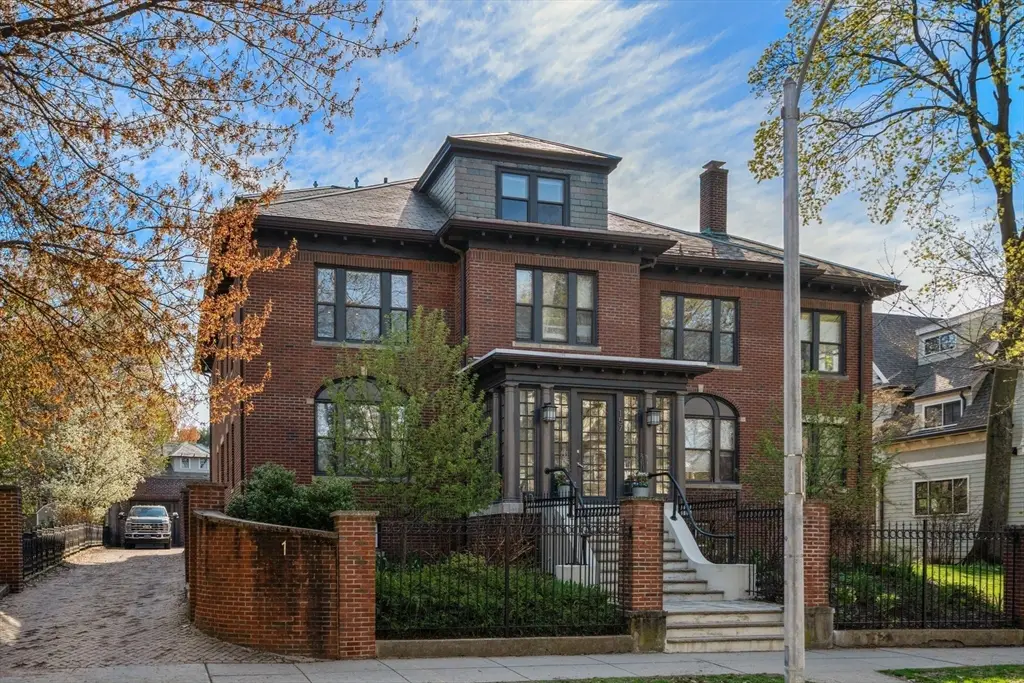 157 Babcock #2, Brookline, MA 02446 - #1