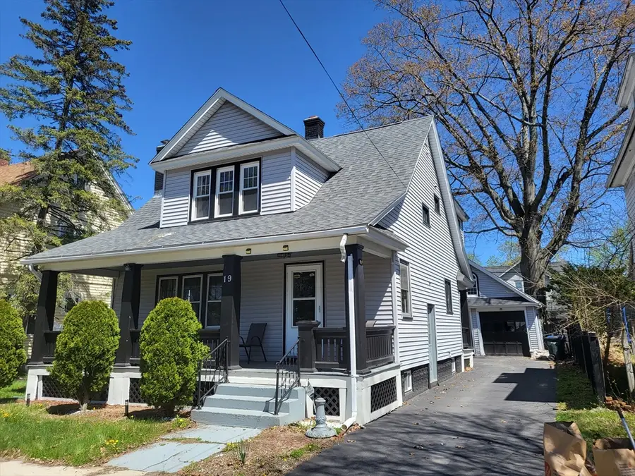 19 Greenbrier St, Springfield, MA 01108 - #2