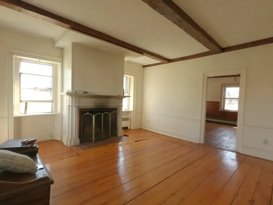 492 N Central St, East Bridgewater, MA 02333 - #3