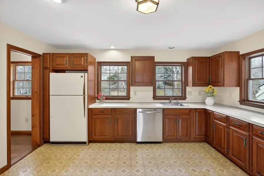 4 Earl Road, Sandwich, MA 02563 - #3