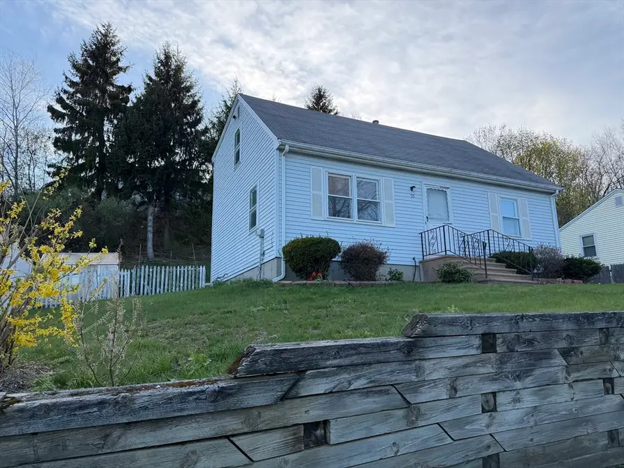 55 Parsons Hill Dr, Worcester, MA 01603 - #3