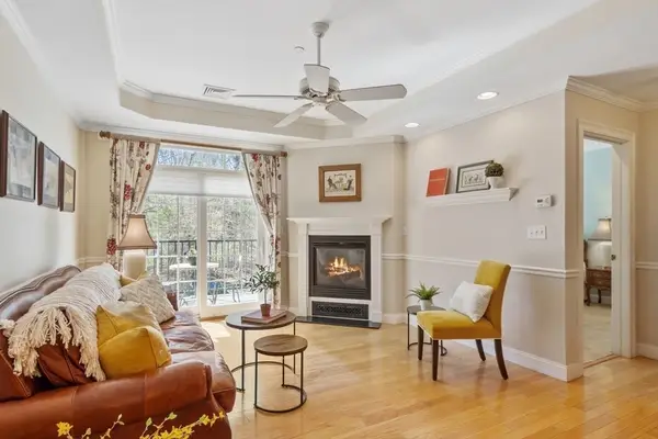 350 Greene Street #102, North Andover, MA 01845