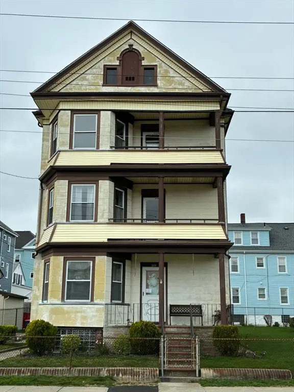 373 Bolton St, New Bedford, MA 02740