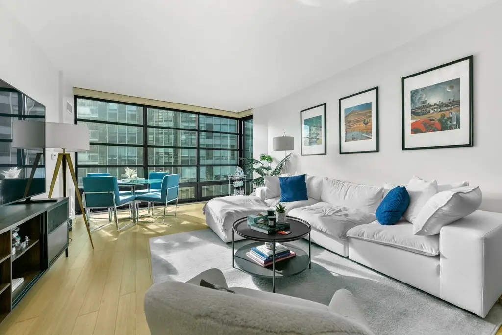 580 Washington St #11F, Boston, MA 02111 - #1