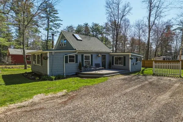 133 Lakeview Rd, Shutesbury, MA 01072